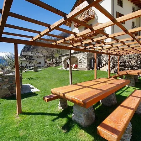 Апартаменты Cucu - 2 *